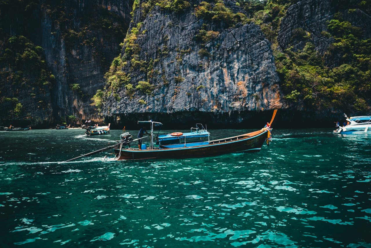 By Speedboat: James Bond Island &amp; Phang Nga Bay Canoeing Tour from Phuket